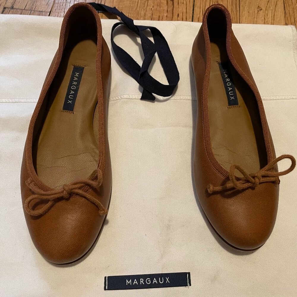 Margaux Demi Ballet Flat Size 34.5 Narrow in Saddle